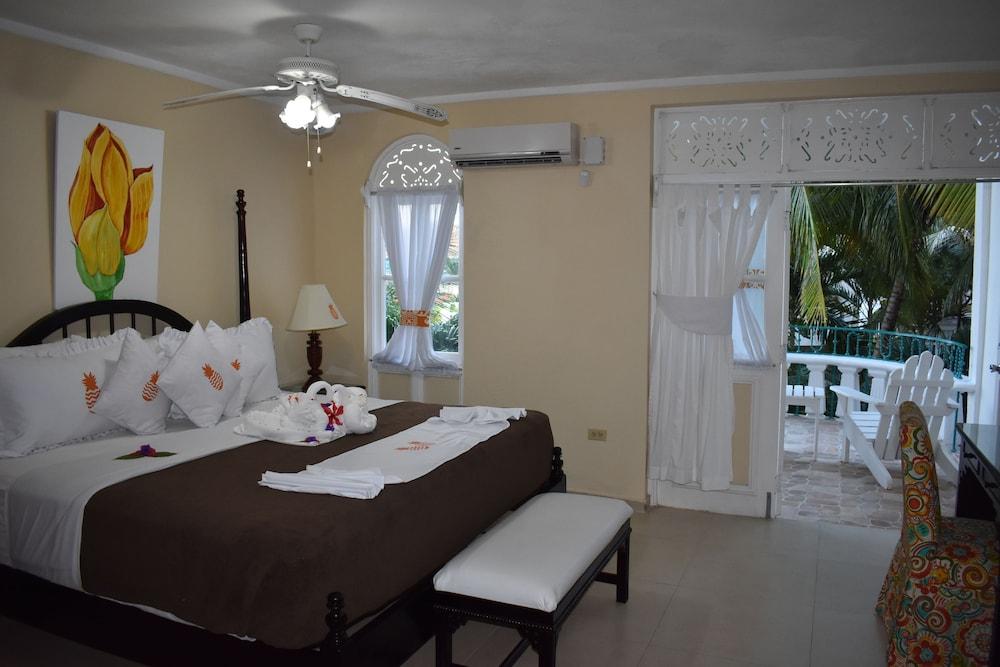 Franklyn D Resort & Spa All Inclusive Runaway Bay Buitenkant foto