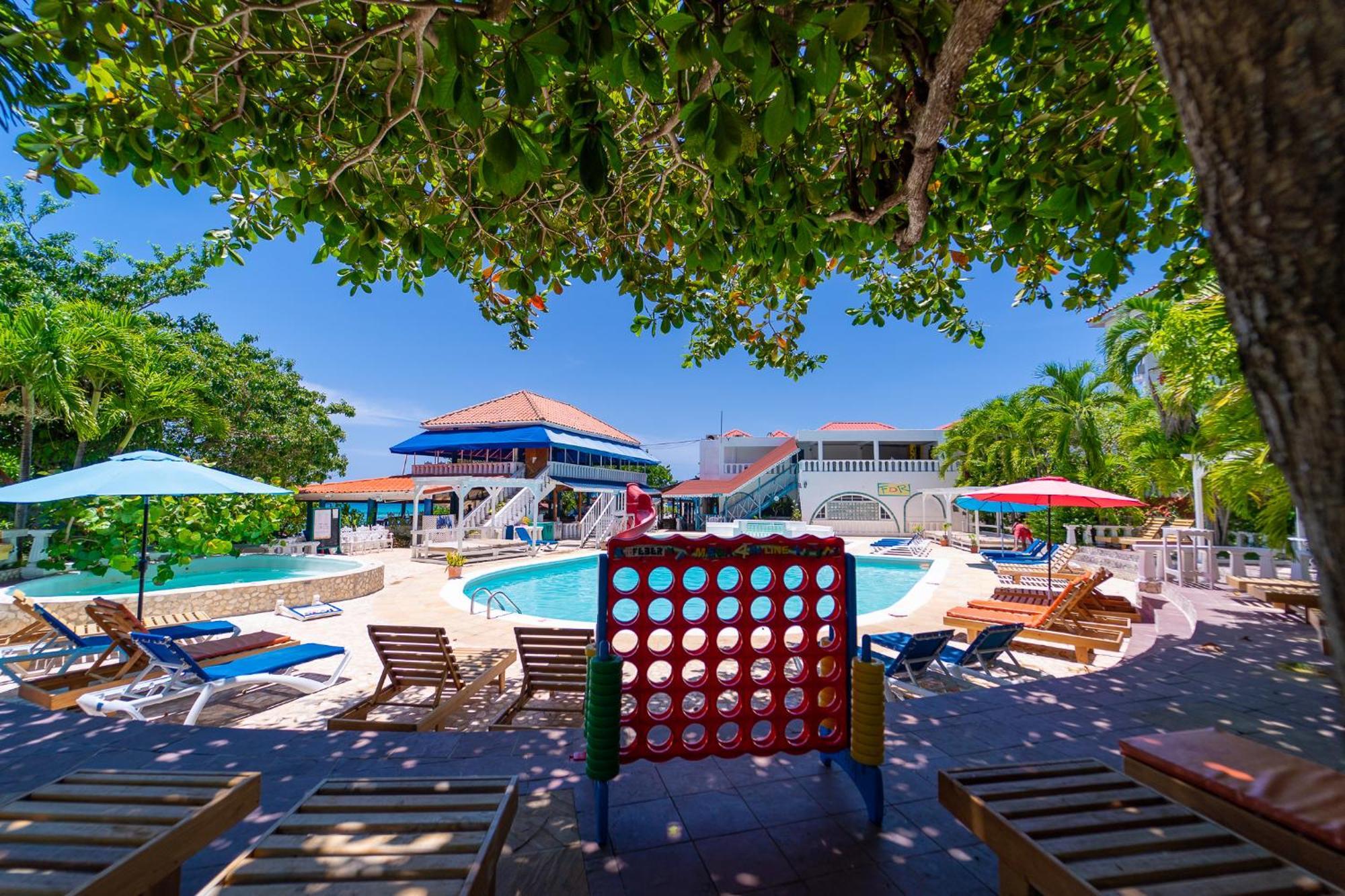 Franklyn D Resort & Spa All Inclusive Runaway Bay Buitenkant foto