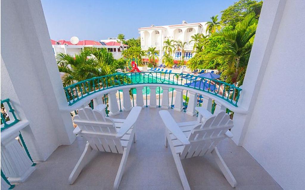 Franklyn D Resort & Spa All Inclusive Runaway Bay Buitenkant foto