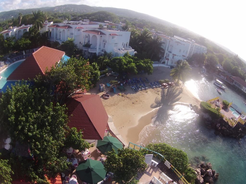 Franklyn D Resort & Spa All Inclusive Runaway Bay Buitenkant foto