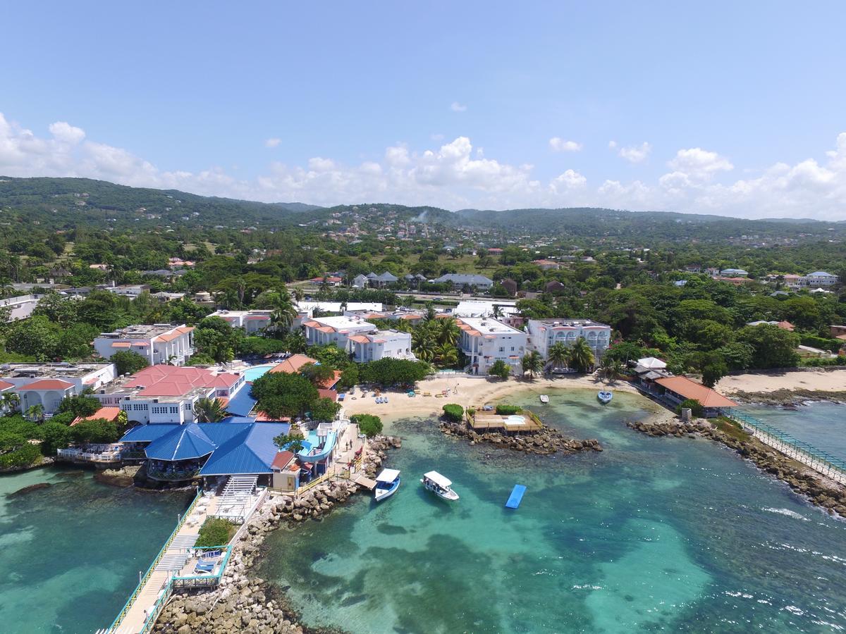 Franklyn D Resort & Spa All Inclusive Runaway Bay Buitenkant foto